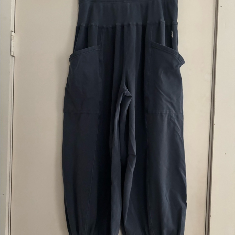 Free People Up In the Air set  harem style pants fitted top Navy Blue - Picture 4 of 10